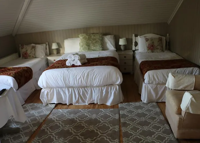 Bed & Breakfast Rockfield House