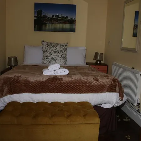 B&B Rockfield House 2*