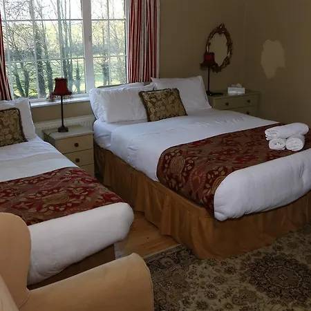 B&B Rockfield House