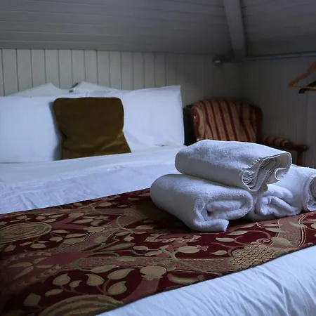Rockfield House B&B 킬라니